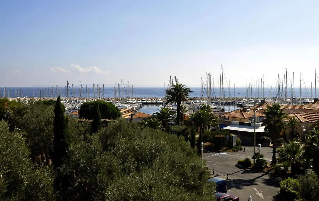 Hotel Baptistin Le Lavandou