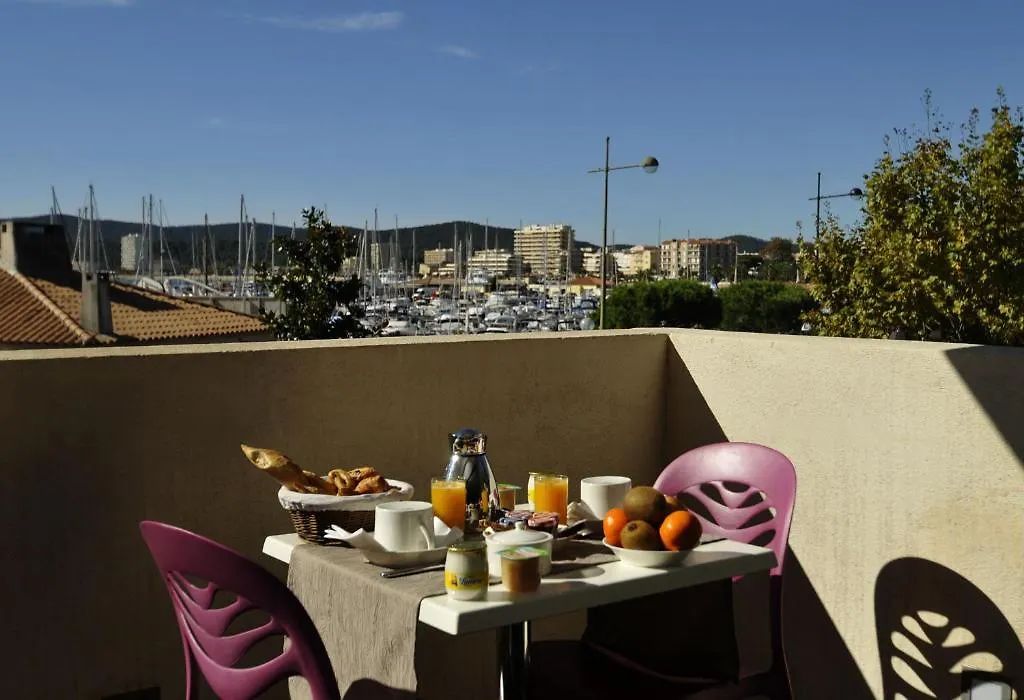 Hotel Baptistin Le Lavandou Francie